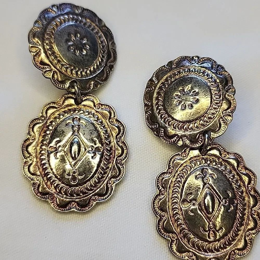 Vintage Western Style Concho Premier Designs Silver Tone Clip~on Earrings